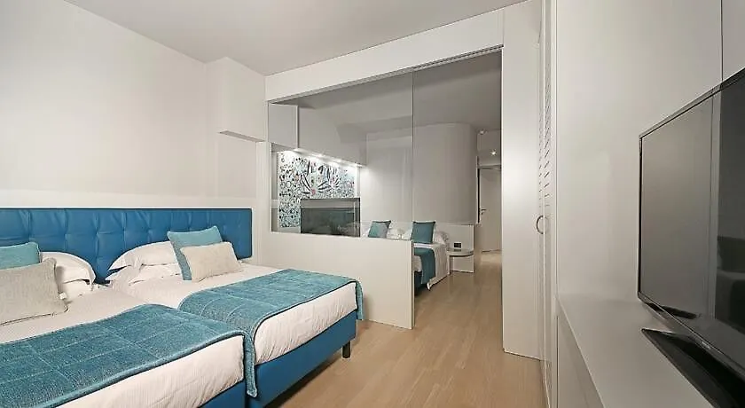 Hotel Salo Du Parc 4*,